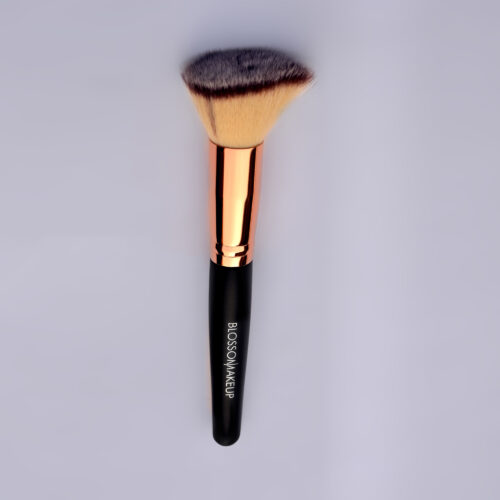 #007 - Angled Blush Brush