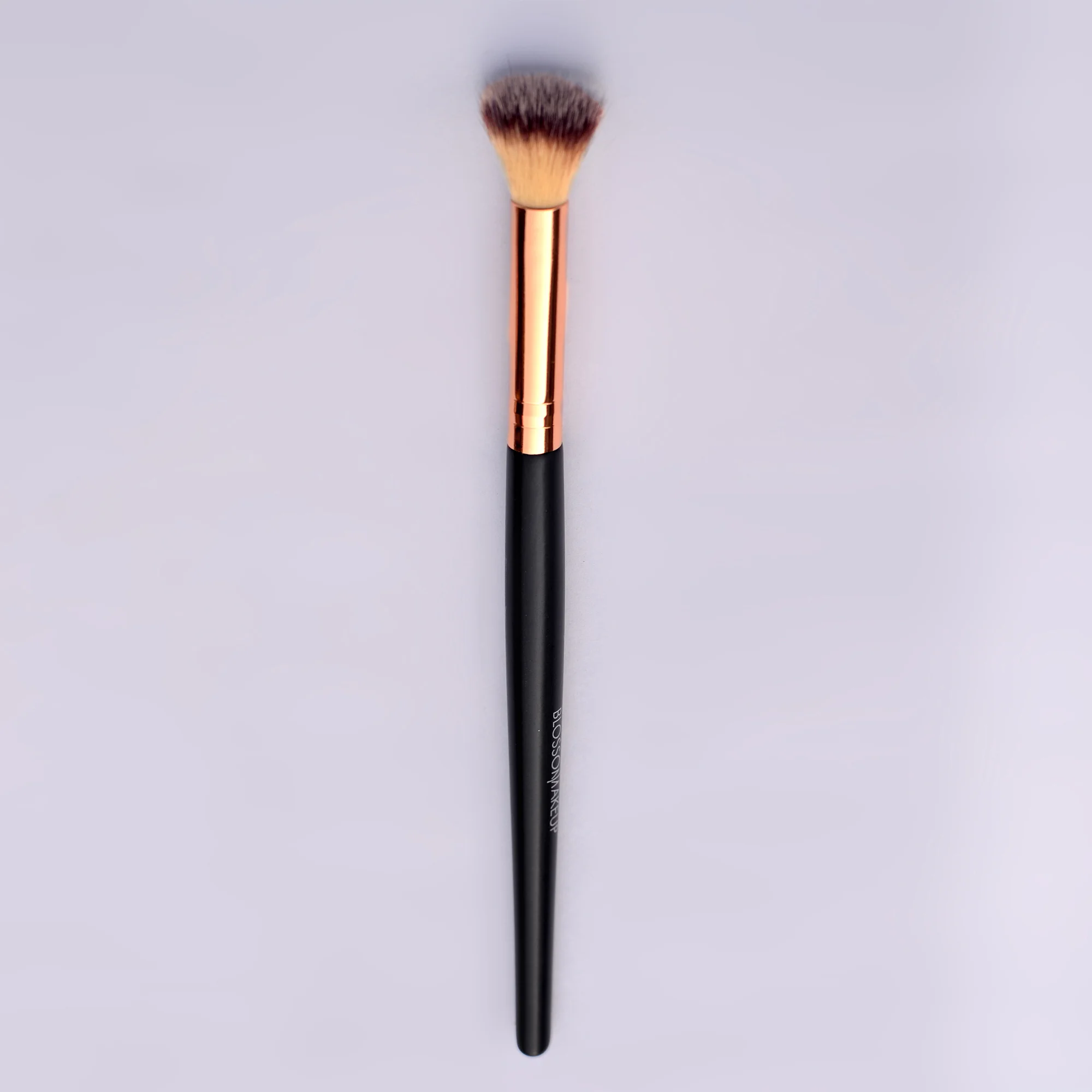#013 - Nasal Shadow Brush - Image 1